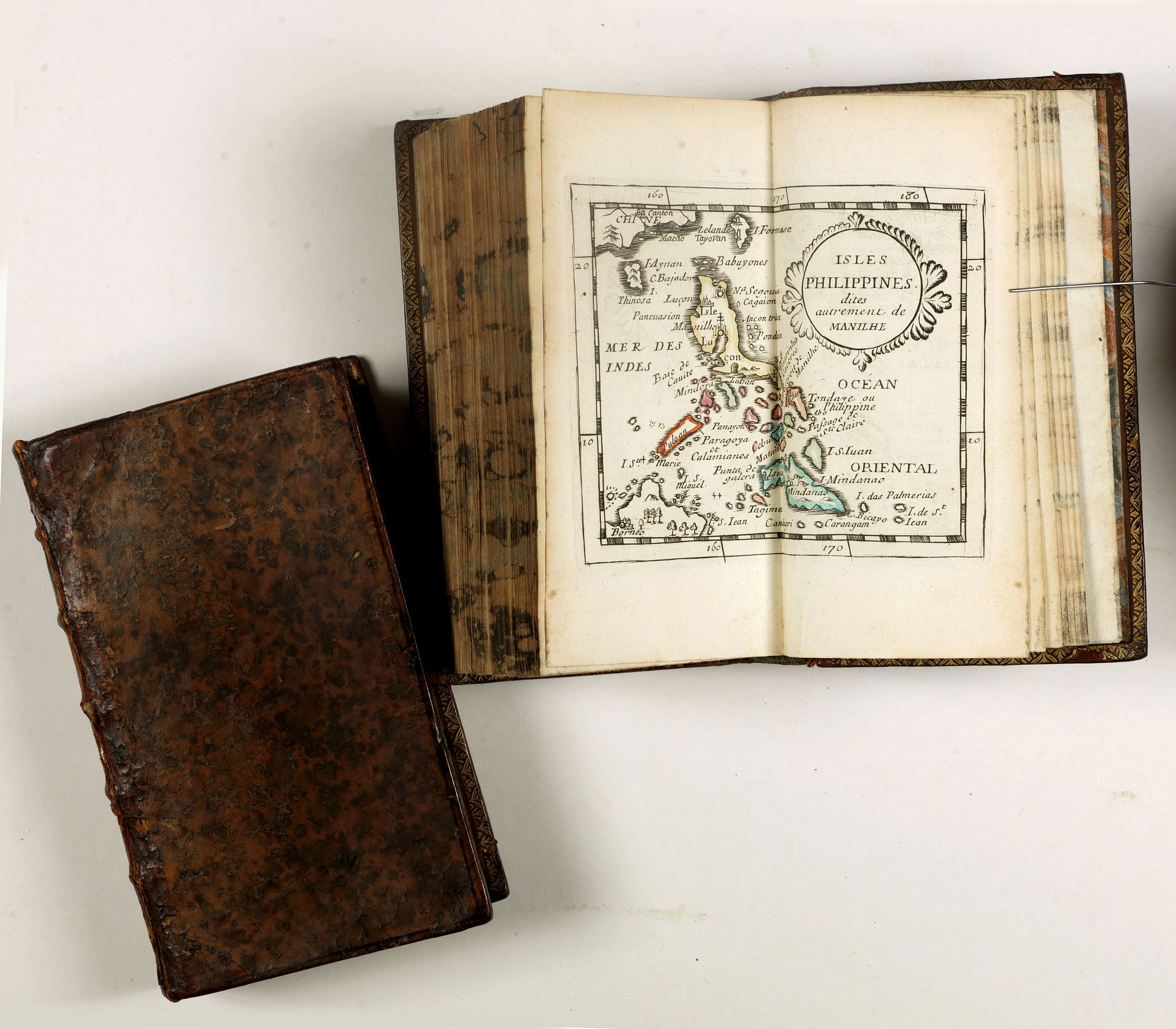 DUVAL, Pierre., La Géographie Universelle contenant. Les Descriptions, les cartes, et le Blason, des principaux Païs du Monde., antique map, old maps