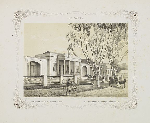 31363/305:Batavia BATAVIA. Het post etablissement te Weltevreden. L'établissement des postes à Weltevreden.