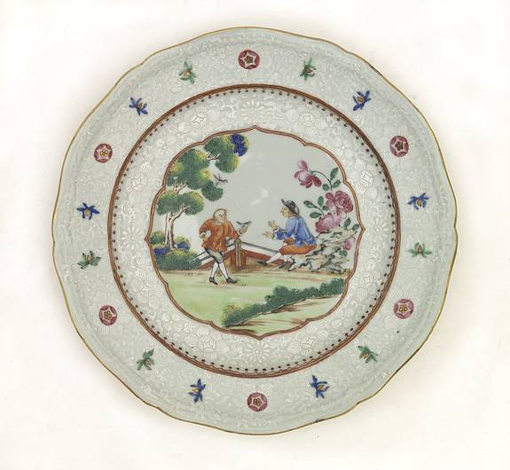 31515/405:ChinaExport Plate with Two boys and a bird.