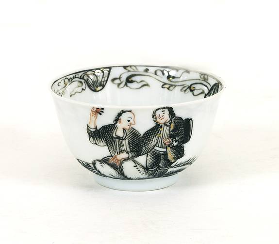 31534/405:ChinaExport Chinese export porcelain grisaille decorated porcelain cup.