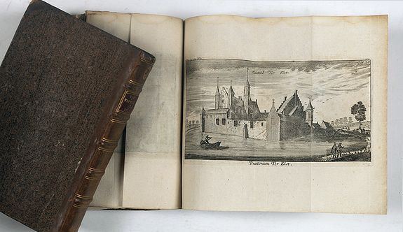 CANTILLON, Heer de., Vermakelykheden van Brabant, en deszelfs onderhoorige Landen… (2 volumes), antique map, old maps