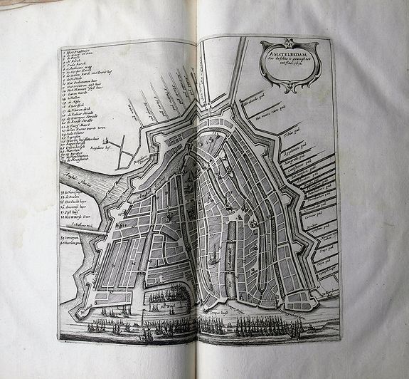 SMIENT, J., Hand-vesten, Privilegien, Octroyen, Costumen en Willekeuren der Stad Amstelredam., antique map, old maps