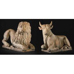 Lion and Bull made of terracotta.