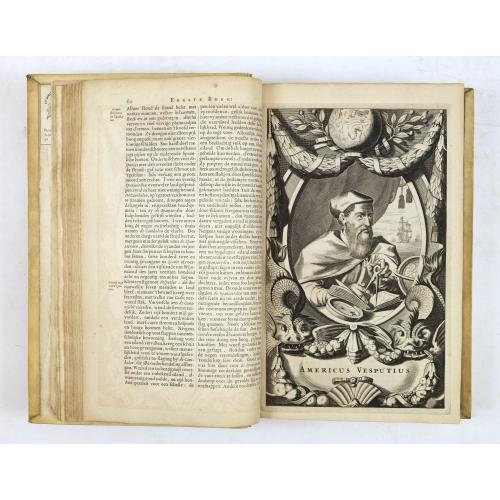 Rare, antique map of  De Nieuwe en Onbekende Weereld: of Beschryving van America en 't Zuid-Land.