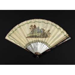 Very fine folding fan with painting of Minerva, Juno and 2 peacocks.