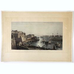 Malta, entrance to the great harbour.