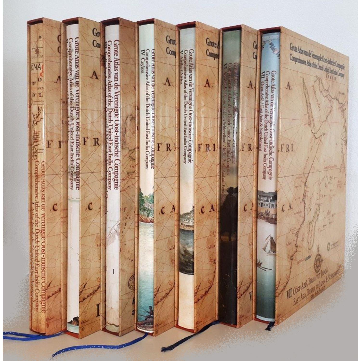 Grote Atlas van de Verenigde Oost-Indische  [Complete set of 7 volumes] Compagnie/Comprehensive Atlas of the Dutch United East India Company