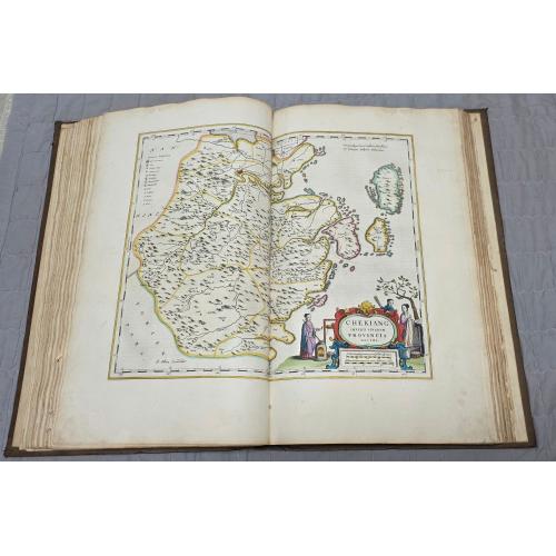 Rare, antique map of (China Atlas) Atlas Nuevo de la Extrema Asia o descripcion geographica del Imperio de los Chinas. Por el R.P. MARTINO MARTIONIO de la Compania de Iesu.