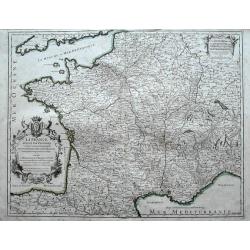 La France divisée par provinces ou sont exactement remarquées toutes les routes des postes du royaume suivant qu'elles sont actuellement établies. 